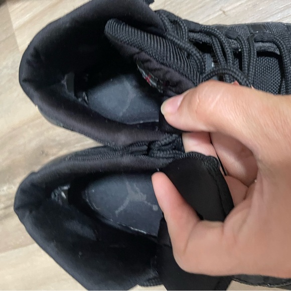 Air Jordan 11 retro (Bred) - Picture 4 of 8